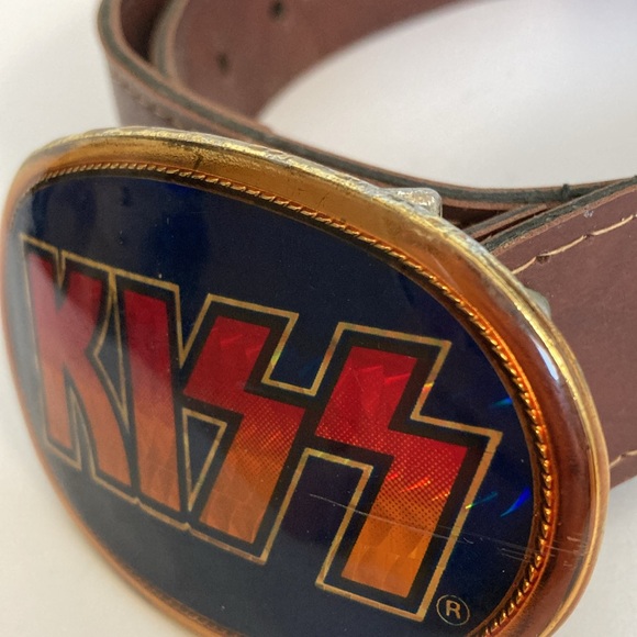 Vintage 1977 Kiss Logo Pacifica Prism Belt Buckle Belt - Picture 3 of 11